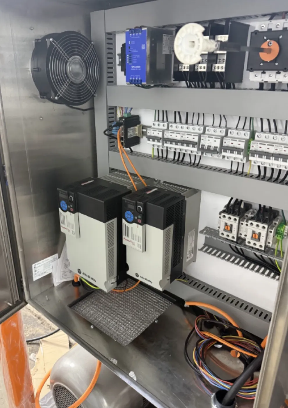 Allen-Bradley PowerFlex VFD drive cabinet built by Automode